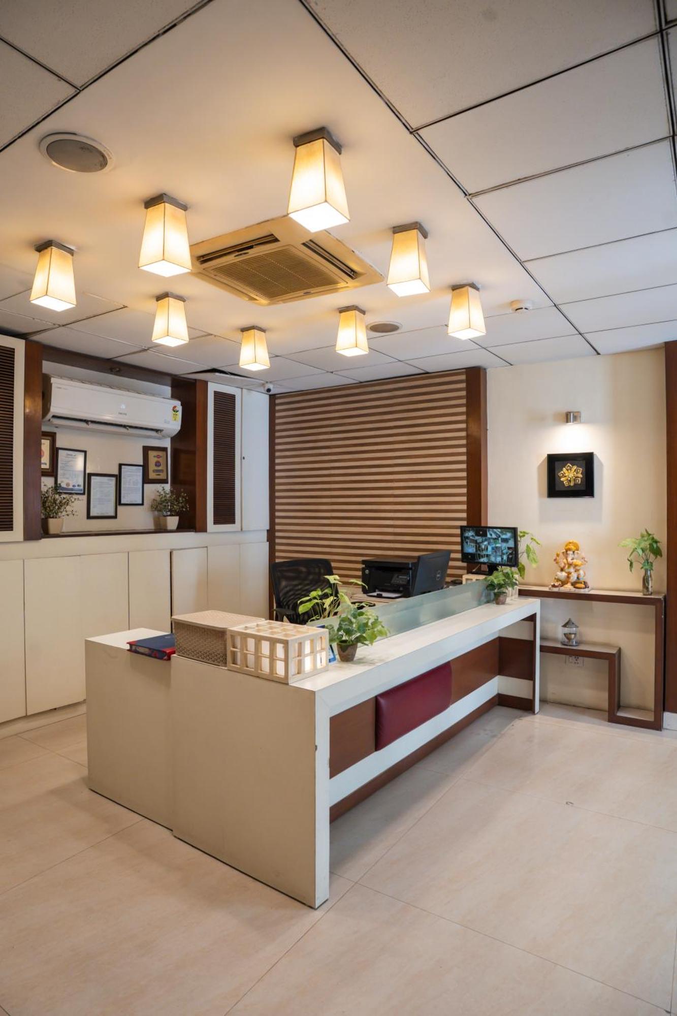 Ahuja Residency Cyber City II Gurgaon Exterior photo
